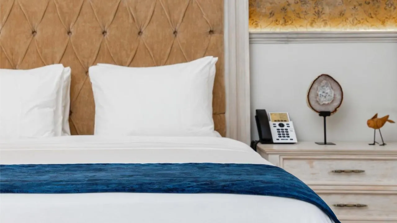 Voco Royalty Puebla Downtown Hotel 4*,