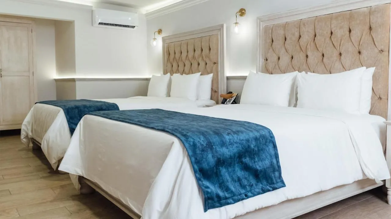 Voco Royalty Puebla Downtown Hotel 4*,