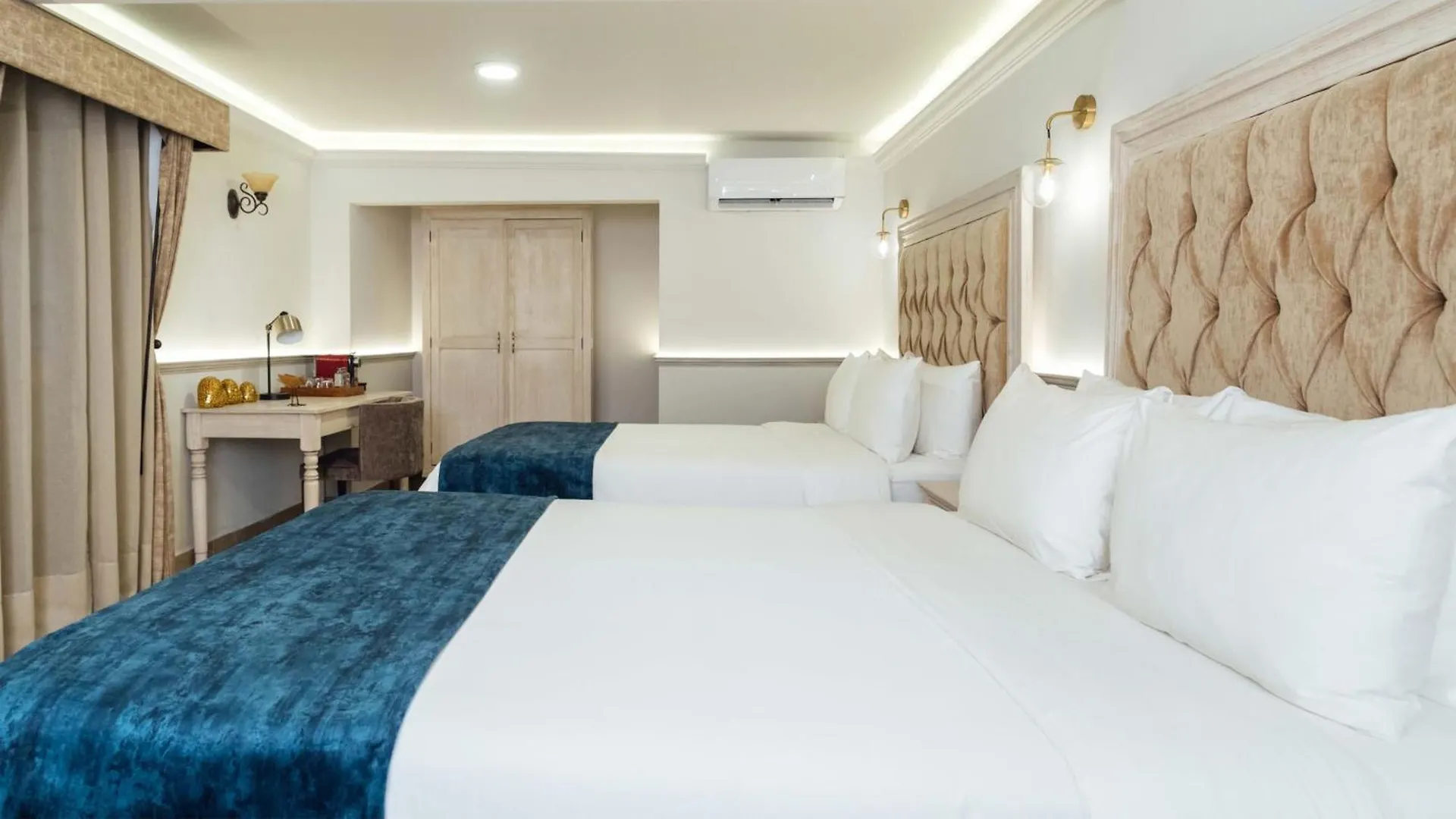 Voco Royalty Puebla Downtown Hotel 4*,