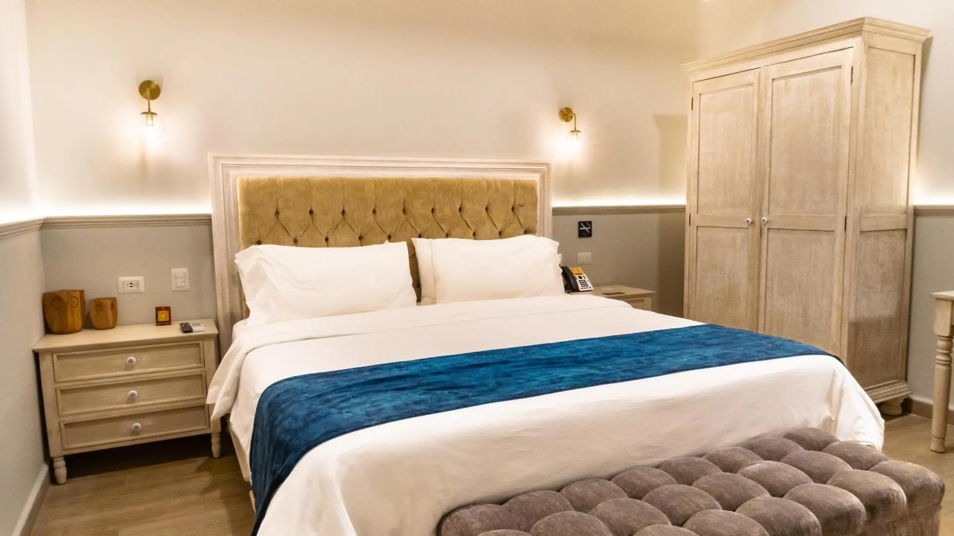 Voco Royalty Puebla Downtown Hotel